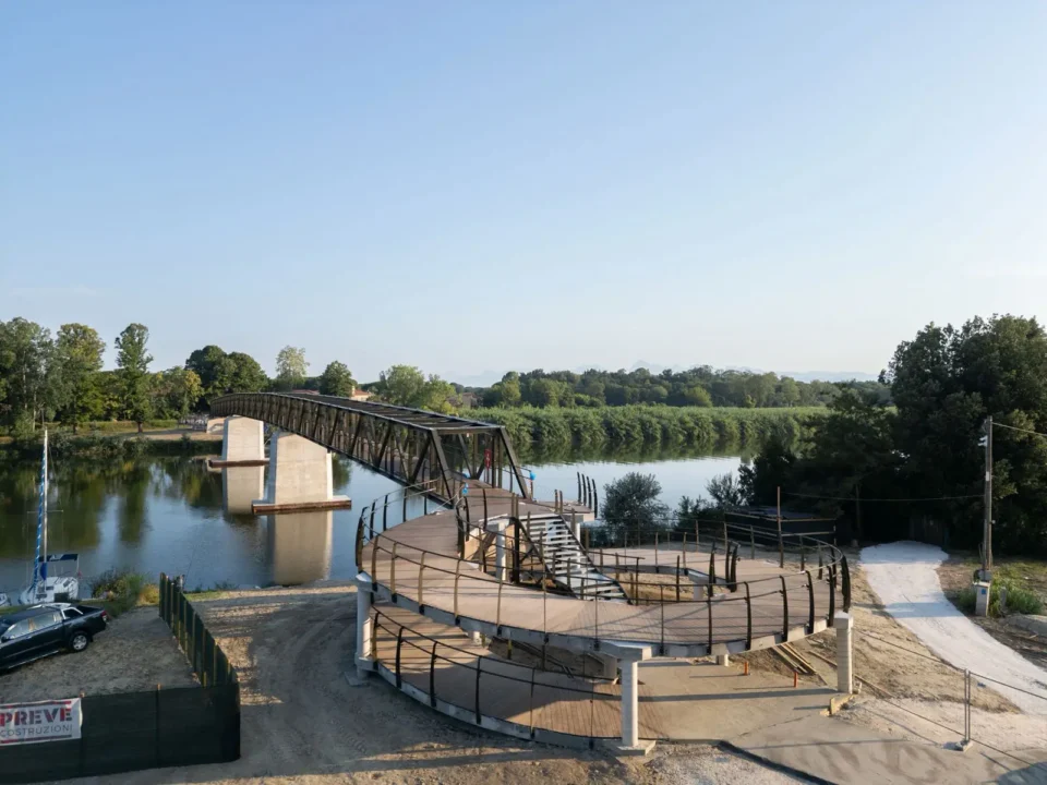 Costruzione Passerella Ciclopedonale Sul Fiume Arno 1