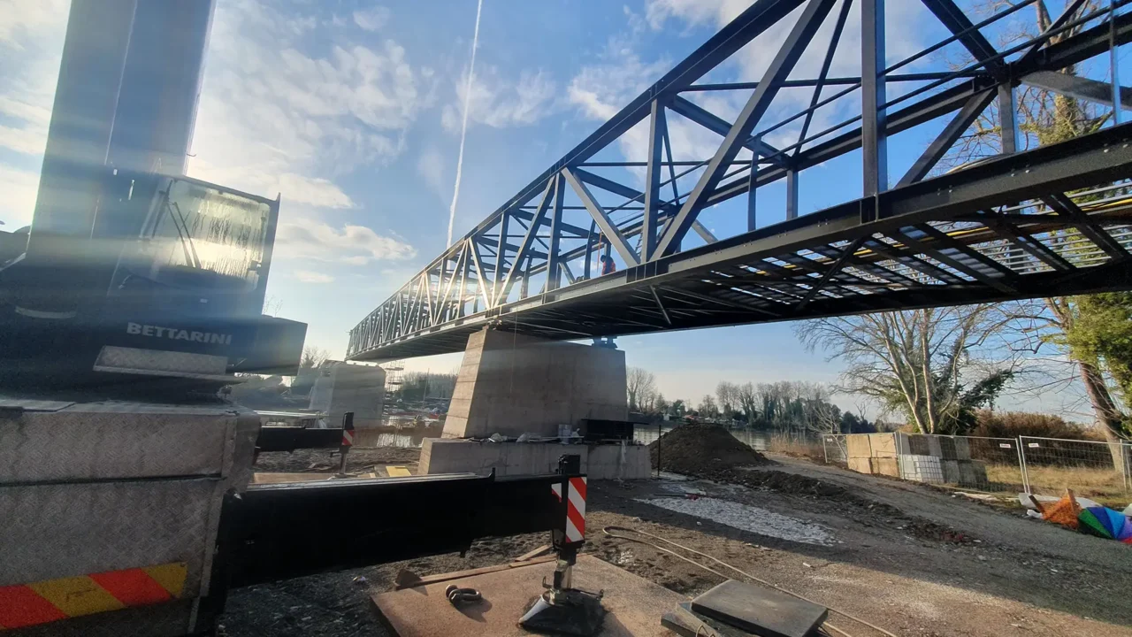 Costruzione Passerella Ciclopedonale Sul Fiume Arno 27